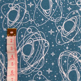 Saturno sobre galaxia azul Saturno sobre galaxia azul