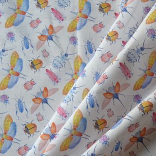 Escarabajos y bichos voladores